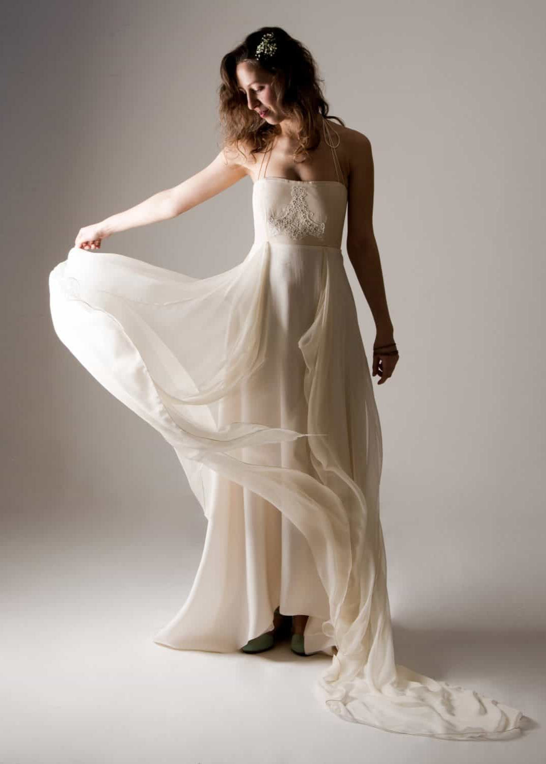 ACANTHUS, a Backless Fairy Wedding Dress in Silk Chiffon with Bow Closure Larimeloom ACANTHUS, a Backless Fairy Wedding Dress in Silk Chiffon with Bow Closure Larimeloom