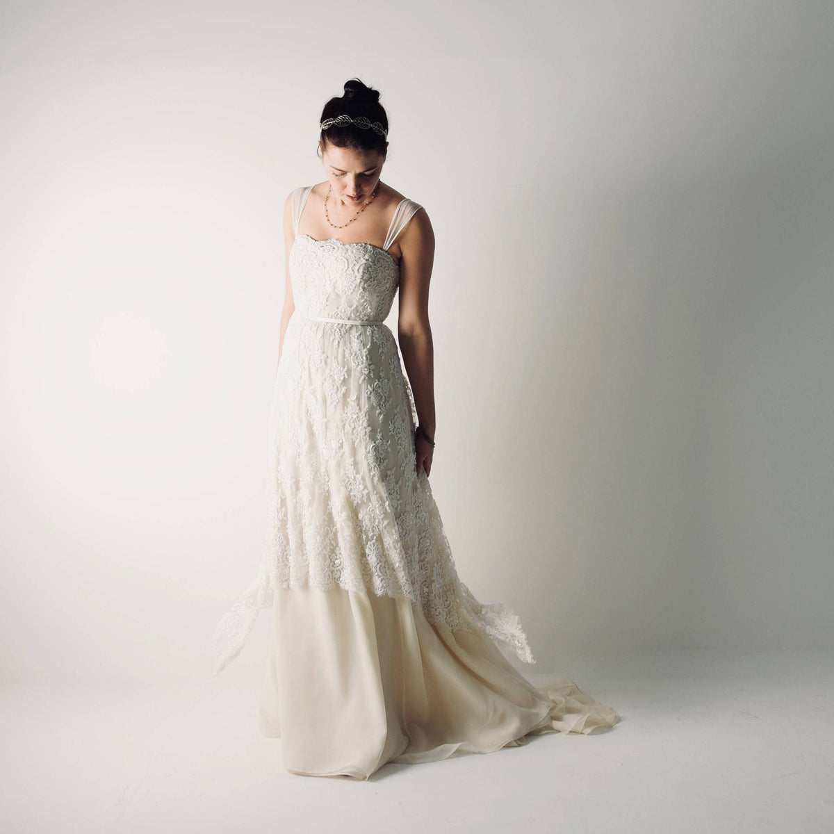 Clematis ~ Beaded lace bohemian wedding dress – Larimeloom