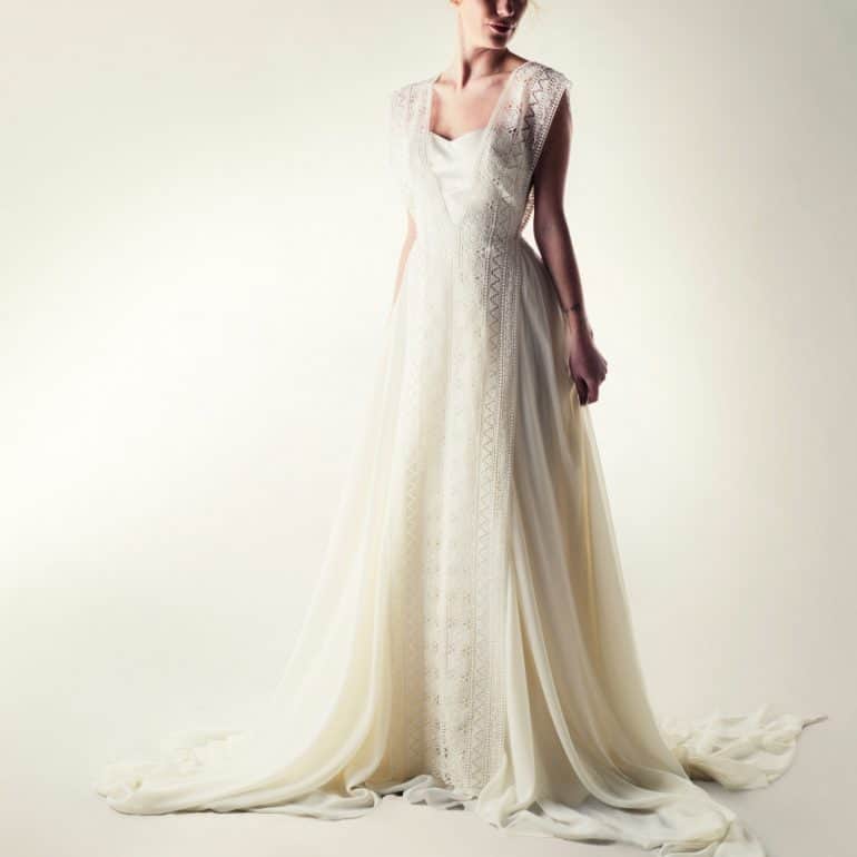 Lace overlay | Larimeloom Wedding Dress | Shop online