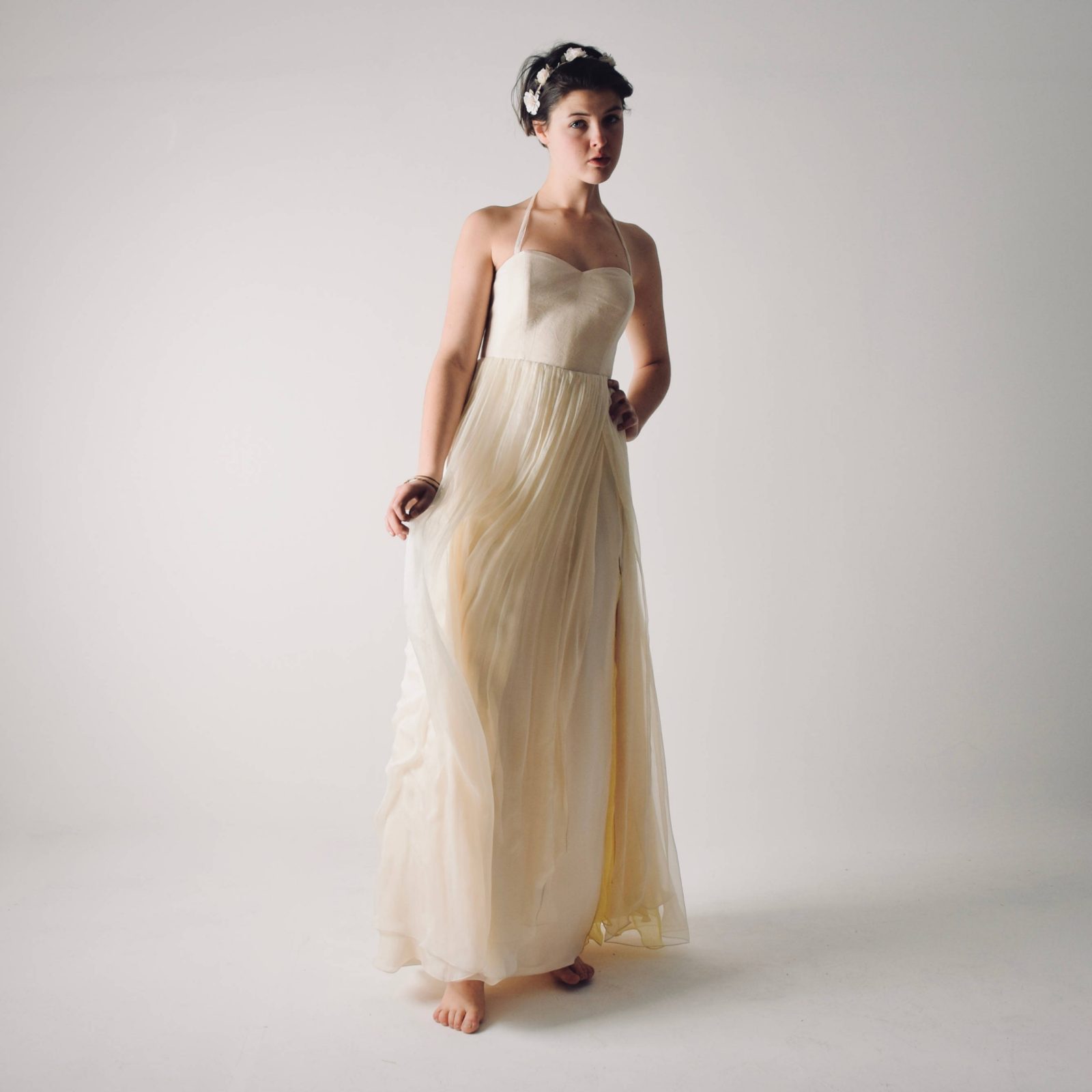 Summer backless wedding dress ~ Narcissus >> Larimeloom